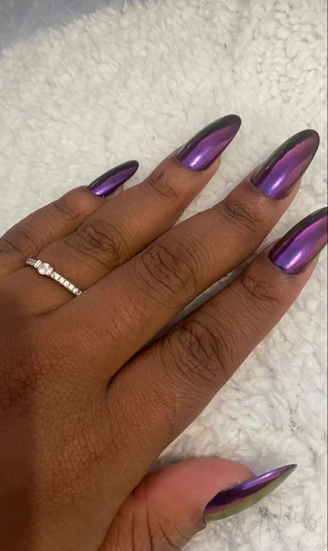 #nails #purplenails #chromenails #purplech #purplech Purple And Silver Gel Nails, Amethyst Purple Nails, Chrome Purple Nails, Royal Purple Nails, Purple And Gold Nails, Colorful Summer Nails, Nails Ombré, Nails For 2023, Purple Chrome Nails