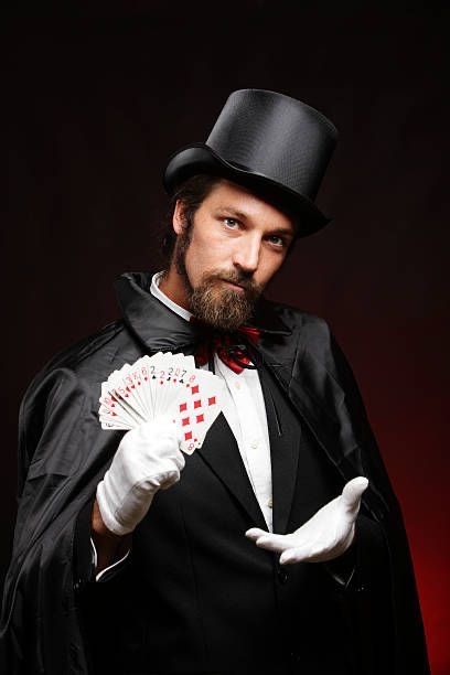 Card Trick Pose Reference, Magician Costume Man, Magician Reference, Magician Pose Reference, Magician Pose, Magician Aesthetic, Magic Poses, Circus Drawing, Stage Magician