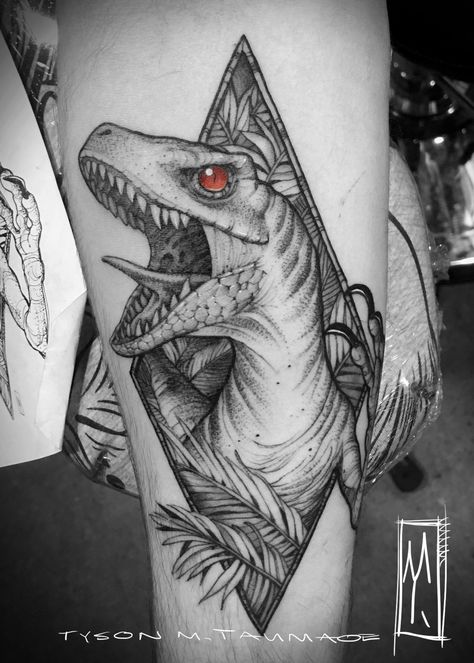 Cute Raptor Drawing, Raptor Tattoo, Dino Tattoos, Godzilla Tattoo, Claw Tattoo, Dinosaur Tattoo, Tribute Tattoos, Dinosaur Tattoos, Date Tattoos