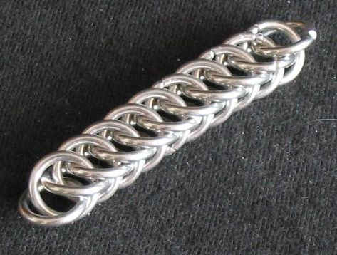 Pin on Jewelry Chainmaille Weaves, Chain Maille Patterns, Chainmail Patterns, Hantverk Diy, Jump Ring Jewelry, Chainmail Necklace, Chainmaille Jewelry, Chainmail Bracelet, Chainmail Jewelry