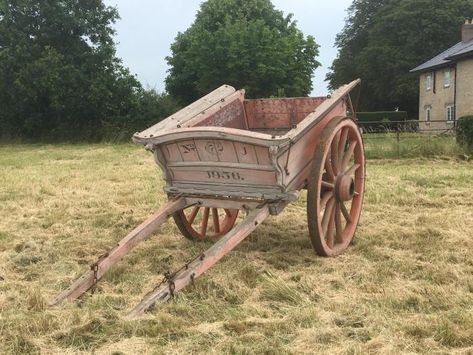 Carriage Lamps, Wooden Wheelbarrow, Antique Wagon, Farm Wagons, Rustic Wood Projects, Hand Cart, Horse Wagon, Wood Wagon, Vintage Ice Skating