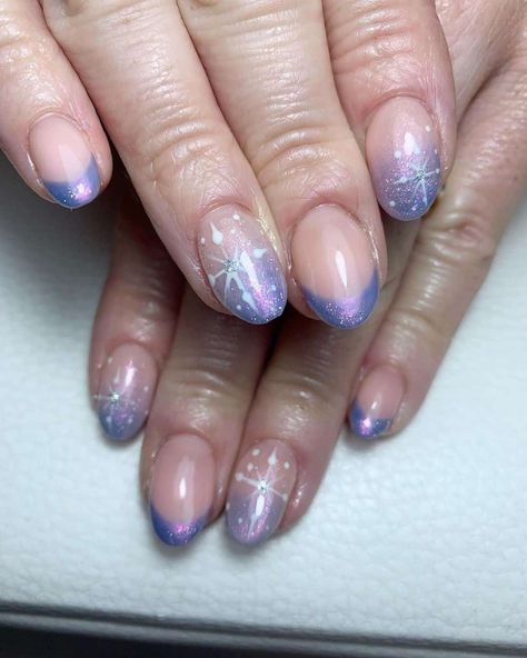 Purple French Short Christmas Nails Purple Christmas Nail Designs, Formal Manicure, Short Winter Nail Designs, Christmas Nails Purple, Purple Christmas Nails, Purple Winter Nails, Short Christmas Nails, Christmas Nail Design, Lime Green Nails