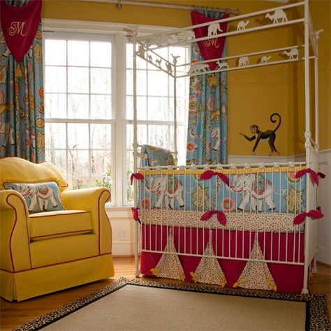 Not quite executed as I would like and def NO clowns, but this is a pretty cute circus nursery. Circus Baby Room, Nursery Circus, Citrus Nursery, Vintage Circus Nursery, Carnival Nursery, Circus Room, Bed Colors, Circus Nursery, Nursery Vintage