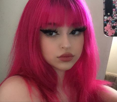 Neon Pink Hair Aesthetic, Egirl Dyed Hair Ideas, Dark Pink Hair Aesthetic, Pink Hair Y2k, Hot Pink Hair Aesthetic, Alt Pink Hair, Pink Hair Alt, Bleach London Awkward Peach, Pink Hair Goth