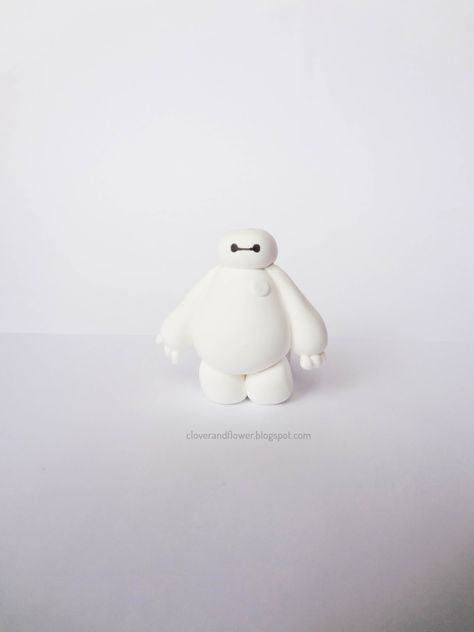 Clover and Flower: BAYMAX from clay !!!! Baymax Polymer Clay, Baymax Clay Diy, Disney Polymer Clay Ideas, Baymax Clay, Molding Clay Ideas, Stitch Clay, Clay Date, Clay Disney, Polymer Food