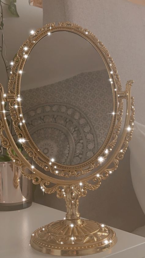 Gold Theme Room, Vintage Princess Aesthetic Bedroom, Bronze Tinted Mirror, Small Bedroom Style, Princess Mirror, Vintage Gold Mirror, Mirror Decor Ideas, Gold Room Decor, Gold Rooms