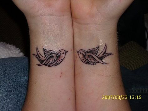 <3 Turtle Dove Tattoo, Couple Wrist Tattoos, Feather Tattoo Wrist, Hai Tattoo, Swallow Tattoo Design, Simple Bird Tattoo, Wrist Tattoos Girls, Cute Tattoos On Wrist, Matching Friend Tattoos