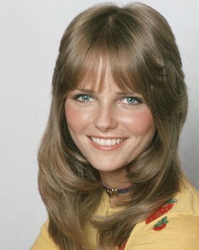 70s Worship on Instagram: “Cheryl Tiegs 1971 🐥 • • • #cheryltiegs #teamcheryl #supermodel #classicpinup #shaghaircut #shag #70sfashion #70s #70shair #70smakeuplooks…” 1970s Womens Hair, 1970's Hair, 70’s Hair, 1970s Hairstyles, Cheryl Tiegs, Seventies Style, Patti Hansen, Long Shag, 70s Hair