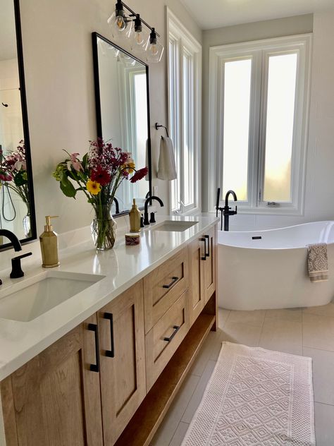 Makeover Kamar Mandi, Bilik Air, Large Bathroom, Bathroom Redesign, Master Bath Remodel, Modern Farmhouse Bathroom, Bathroom Remodel Designs, Bathroom Remodel Shower, Bathroom Inspiration Decor