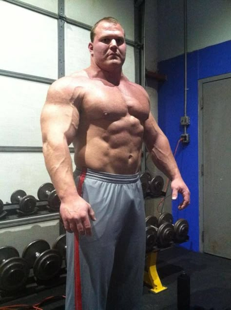 Derek Poundstone strong man Men With Tattoos, Strongman Training, World's Strongest Man, Beefy Men, Muscle Bear, Bear Men, Big Guys, Men's Muscle, Body Builder