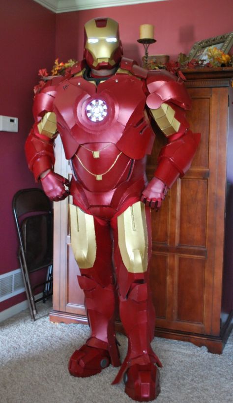 Iron man Costume 2014 Iron Man Diy Costume, Homemade Iron Man Costume, Iron Man Costume, Iron Man Vibranium Suit, Iron Man Suitcase Armor, Zd Toys Ironman, Ironman Costume, Brush Teeth, Sonic Birthday Parties