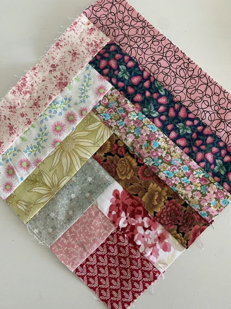 Quilt Blocks From Jelly Rolls, Log Cabin On Point Quilt Pattern, Scrap Fabric Quilt Blocks, Different Quilt Blocks, Quarter Log Cabin Quilt Pattern Free, Easy Log Cabin Quilt Pattern, Quick Easy Quilt Patterns, Jelly Roll Log Cabin Quilt Free Pattern, Half Log Cabin Quilt Pattern Free