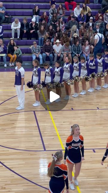 Offense Cheers Football, Cheerleader Videos, Cheer Videos, Cheer Fails, Cheerleading Videos, Stunt Video, Cheer Leaders, Cheer Stunts, Cheerleading