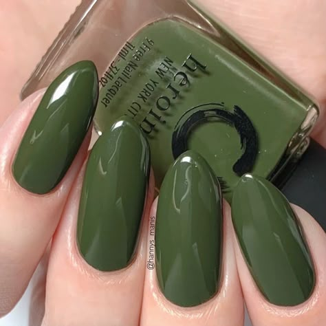 About Poison Ivy @theblondefreckles named our olive green nail polish Poison Ivy as part of our nail polish naming campaign on Instagram. Thanks for being such an active part of our heroine.nyc community! Like all of our nail polishes, Poison Ivy dries quickly and is a great everyday companion. Its broad brush makes application easy and prevents you from getting nail polish on your cuticles—even when using your non-dominant hand. Our nail polishes are 9-free, cruelty-free, vegan, and certified b Olive Green Nail Polish, Green Nail Polish, Green Nail, Get Nails, Minimalist Nails, Dream Nails, Poison Ivy, Funky Nails, Pretty Acrylic Nails