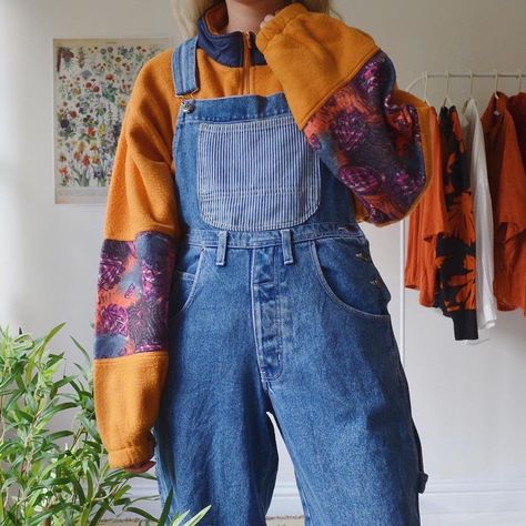 Beecore Outfits, Rileycore Outfits, Honey Aesthetic Outfit, Suncore Aesthetic Outfits, Tubbo Outfit Ideas, Vintage Outfits 80s Retro Dress, Honey Inspired Outfits, Honey Core Outfits, Bee Aesthetic Outfit