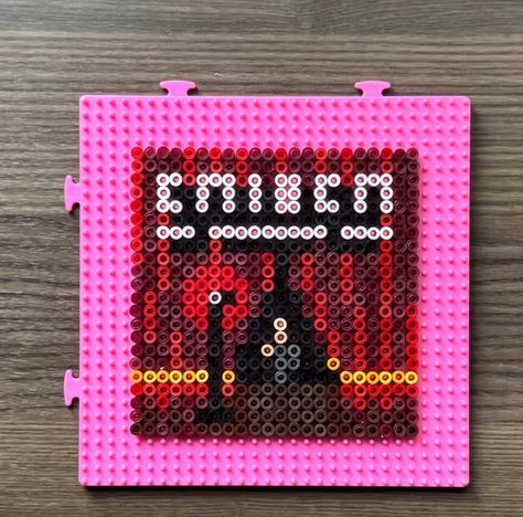 Perler Bead Patterns Music Rock Bands, Eminem Perler Beads, Album Perler Beads, Harry Styles Perler Beads, Album Cover Perler Beads, Perler Bead Album Cover, Eminem Stickers, Art Disco, Hamma Beads Ideas