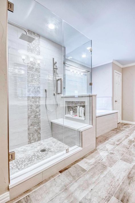 Shower Niche Ideas Built Ins Half Walls, Shower Niche Above Bench, Master Shower Niche Ideas, Niche In Shower Wall, Shower Niches Ideas, Shower Bench Ideas Built Ins, Black Toilet Bathroom, Shower With Built In Bench, Master Ensuite Bathroom Luxury