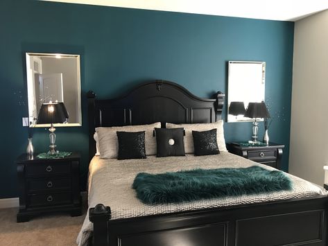 Dramatic accent wall in master bedroom.  Love the teal, black and gray.  Color is Sherwin Williams Blue Peacock. Teal Accent Wall Bedroom, Teal Bedroom Walls, Teal And Gray Bedroom, Peacock Blue Bedroom, Furniture Color Schemes, Teal Accent Walls, Teal Rooms, Bedroom Paint Colors Master, Teal Bedroom