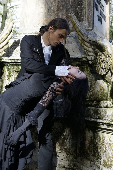 Stock 153 by Lady-Moriendistock on DeviantArt Victorian Goth Couple, Romantic Goth Couple, Victorian Goth Photoshoot, Vampire Photoshoot Ideas Couples, Goth Romance Aesthetic, Goth Couple Photoshoot, Goth Love Aesthetic, Goth Couple Aesthetic, Goth Couples