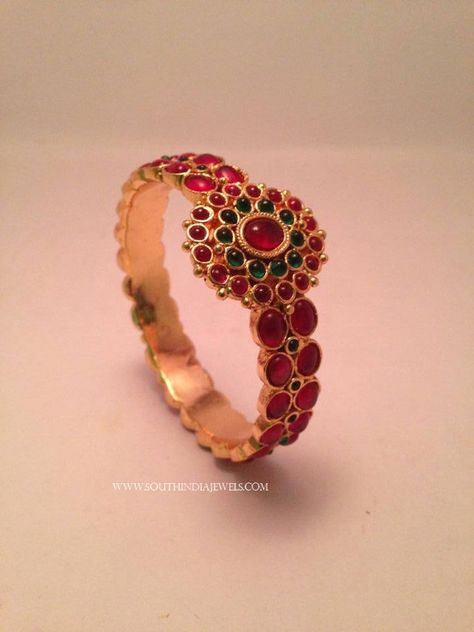 Gold Plated Antique Kemp Bangle Collections. Kemp Bangles, Pearl Bangles Gold, Diamond Haram, Kemp Jewellery, 22k Gold Bangles, Gold Bangles Indian, Ruby Bangles, Ladies Bangles, Silver Necklace Simple