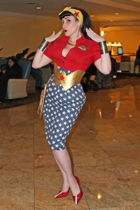 Vintage Rockabilly Pinup Wonder Woman Cosplay at MidSouthCon Diy Dc Costumes For Women, Diy Wonder Woman Costume Adult, Pinup Cosplay, Wonder Woman Costume Diy, Diy Superhero Costume, Diy Superhero, Dc Costumes, Woman Cosplay, Wonder Woman Cosplay