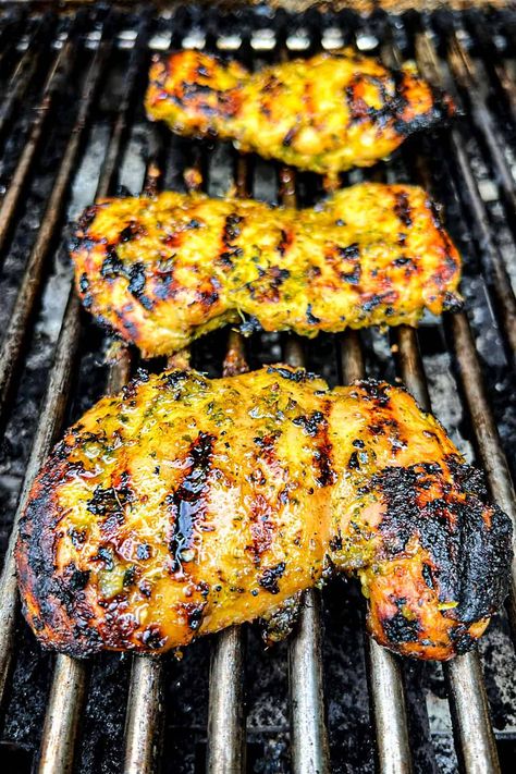 Thai Barbecue Chicken, Thai Chicken Seasoning, Bbq Thai Chicken, Thai Chicken Marinade Recipes, Curry Grilled Chicken, Spicy Coconut Grilled Chicken, Thai Grilled Chicken Recipes, Thai Chicken Thigh Recipes, Thai Chicken Breast Recipes