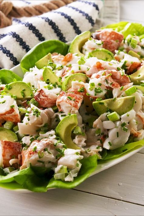 Lobster Salad, Resep Salad, Lobster Recipes, Idee Pasto Sano, Seafood Dishes, Healthy Meals, Soup And Salad, Salad Recipe, Fish Recipes