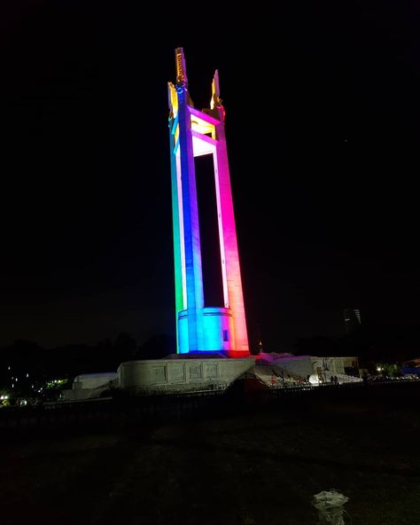 Quezon memorial circle Tower.  A shifting color tower at night. #islandsofphilippines Quezon City At Night, Quezon City, Night Scenery, Aesthetic Japan, Night City, Golden Gate Bridge, Golden Gate, Manila, At Night