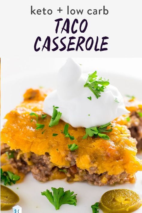 A beef keto taco casserole that's crustless and baked in the oven. This recipe is so easy to make and perfect for a low carb, keto dinner recipe. Spices, salsa and loaded with cheese! Icecream Ideas, Low Carb Keto Dinner, Keto Taco Casserole, Keto Dinner Recipe, Cheese Keto, Healthy Casserole Recipes, Low Carb Mexican, Mexican Salsa, Low Carb Tacos