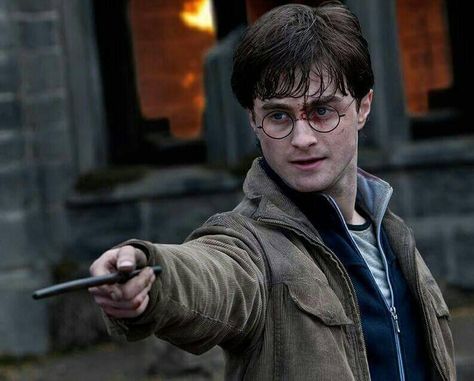 Albus Severus Potter, Ron Weasley Hermione Granger, Deathly Hallows Part 2, Daniel Radcliffe Harry Potter, Harry Potter Cosplay, Images Harry Potter, Potter Facts, Tyler Posey, Harry James