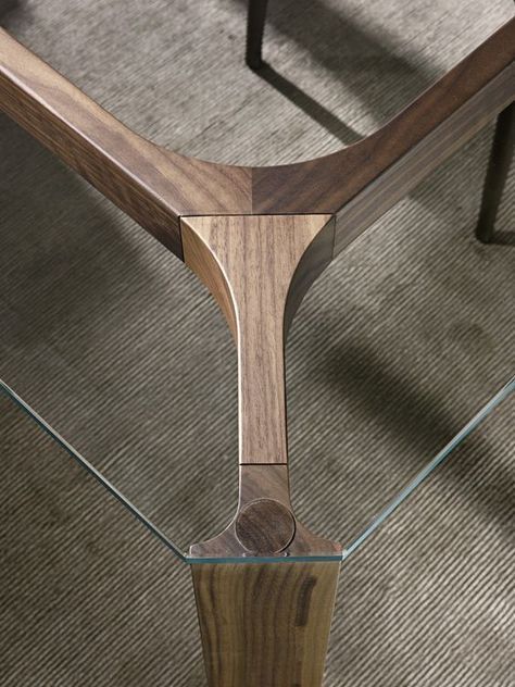 Young By pacini & cappellini, rectangular wood and glass table design Monica Bernasconi, Norberto Delfinetti Wood Table Design, Joinery Details, Wood Furniture Design, Woodworking Joinery, Wood Joints, Wood Joinery, Furniture Details, Woodworking Furniture, Fine Woodworking