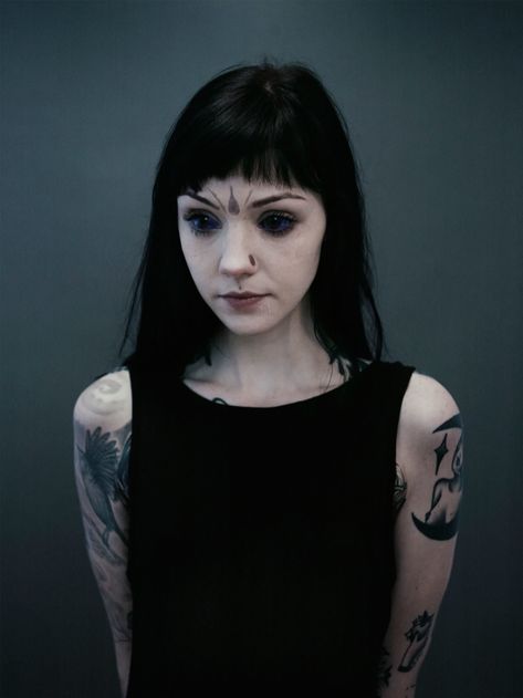 meet the kids who are redefining beauty for the next generation | Grace Neutral Eyeball Tattoos, Gotik Tattoo, Grace Neutral, Eyeball Tattoo, Pretty Brunette, Facial Piercings, Hair Tattoos, Body Modification, Girl Tattoo