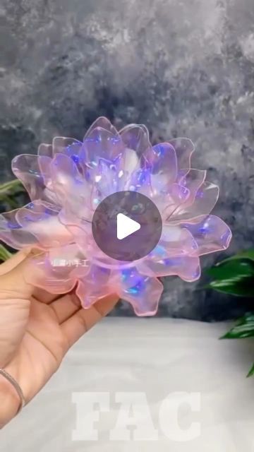 Metal Garden Flowers, Uses For Plastic Bottles, Plastic Bottle Crafts Flowers, Plastic Bottles Crafts, Plastic Spoon Crafts, Fairy Night Light, Bunch Flower, Plastic Bottle Crafts Diy, Water Bottle Crafts