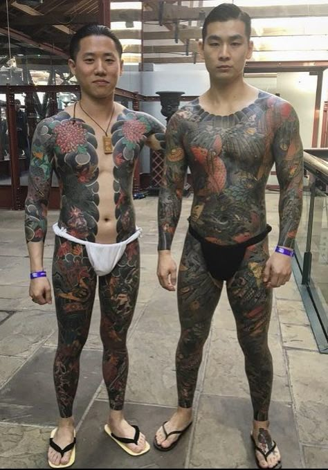 Yakuza Style Tattoo, Traditional Japanese Tattoo Designs, Japanese Legs, Yakuza Tattoo, Quality Tattoo, Japanese Dragon Tattoos, Legian, Body Suit Tattoo, Traditional Japanese Tattoos