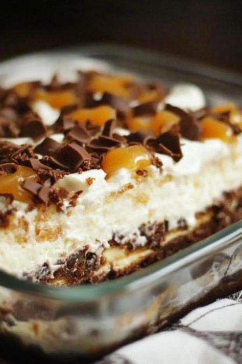 A Slice of Heaven Cake Heath Desserts, Slice Of Heaven Cake, Heath Bar Cake, Heaven Cake, Baked Meatloaf, Snickers Cake, Heath Bar, German Chocolate Cake Mix, Mexican Casserole Recipe