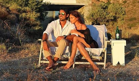 Pia Wurtzbach shared this detail about her relationship with Jeremy Jauncey Jeremy Jauncey, W Boyfriend, Pia Wurtzbach, Miss Universe 2015, Heart Emoji, With Boyfriend, Miss Universe, Favorite Song, Fleetwood Mac