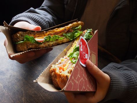 2 Go Sandwich Packaging by Megan Lin, via Behance Sandwich Packaging, Picnic Sandwiches, Cold Sandwiches, Sandwich Bar, Gourmet Sandwiches, Party Sandwiches, Dinner Sandwiches, Healthy Sandwiches, Sandwich Shops