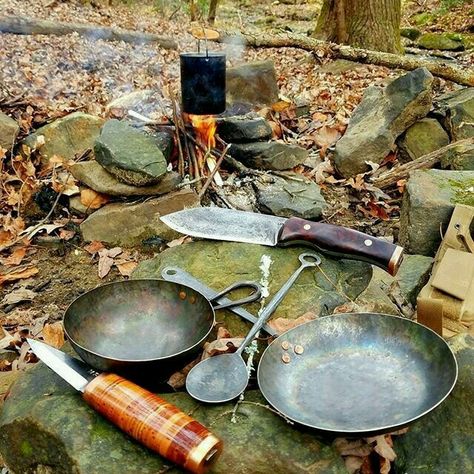 Camp Cooking Gear, Bushcraft Cooking, Camping Cooking Gear, Bushcraft Kit, Bushcraft Shelter, Primitive Survival, Bushcraft Skills, Bushcraft Gear, Bush Craft