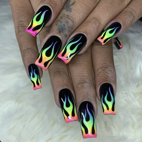 Drag Racing Nails, Crazy Neon Nails, Black Light Nail Designs, Black Nails Pedicure, Leo Inspired Nails, Unique Acrylic Nail Designs, Clear Glitter Nails, Flame Nail Art, Flame Nails