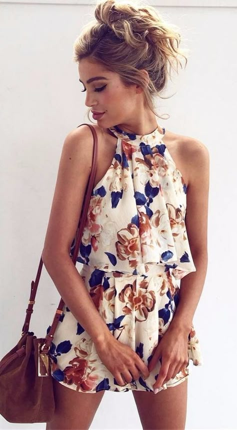 This is so simple and pretty | Two Piece Romper, Printed Romper, Chique Outfit, Stil Boho, Boho Romper, Peplum Tops, Heidi Klum, Vestido Casual, Date Outfits