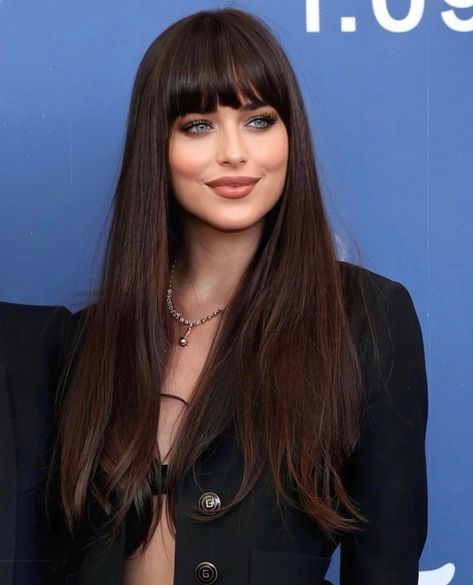 Long Bob With Bangs And Highlights, Medium Dark Hair With Bangs, Dark Chocolate Brown Hair With Bangs, Dark Brunette Hair With Bangs, Long Whispie Bangs, Dakota Johnson Hairstyle, Dakota Johnson Hair Color, Bangs 2023, Dakota Johnson Bangs