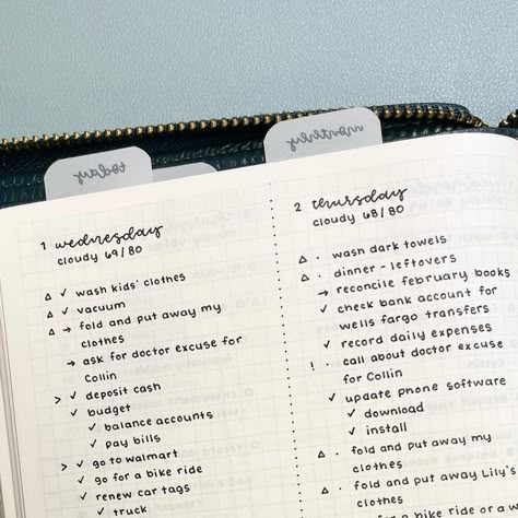 Cassie on Instagram: "We t with more of a traditional bullet journal style this week. As with every new change, I love it. 🤍 + planner: Common Planner by @sterlingink + cover: @motermofficial zip around + pen: @sakuraofamerica Pigma Micron 01 #commonplanner #thecommonplanner #sterlingink #2023planner #plannercommunity #planneraddict #dailyplanner #minimalistplanner #minimalistplanning #minimalplanner #minimalplanning #handwriting #functionalplanning #functionalplanning #workingmama #minimalhob Handwritten Planner, Commonplace Journal, Common Planner, Bullet Journal Minimalist, Journal Style, Study Aesthetics, Functional Planning, Journal Inspiration Writing, Neat Handwriting