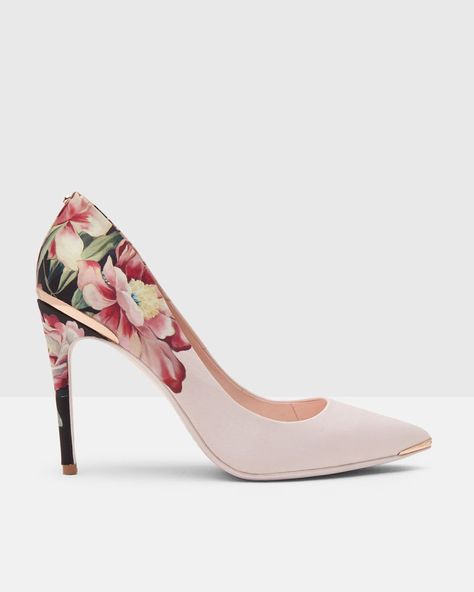 Printed pointed courts Baby Pink Shoes, Floral Heels, Peep Toe Shoes, Gorgeous Shoes, Pointed Toe Shoes, Footwear Design Women, Pink Shoes, Painted Shoes, Pretty Shoes