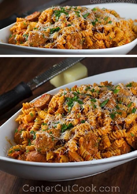 ITALIAN CHICKEN SAUSAGE PASTA with an alfredo/marinara sauce combo is an easy pasta recipe that comes together quickly, perfect for an easy weeknight meal or even entertaining! Chicken Sausage Recipes Pasta, Pasta Recepies, Chicken Sausage Pasta, Easy Pasta Recipe, Chicken Sausages, Italian Chicken Sausage, Cooking Pasta, Italian Chicken, Tasty Pasta