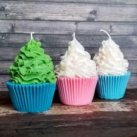 Hand made soy wax cupcake candles, custom colors, available in ten scents Diy Cupcake Candle, Bougie Cupcake, Blueberry Cupcake, Candle Making Recipes, Blueberry Cupcakes, Specialty Candles, Diy Cupcake, Plastic Gift Bags, Cupcake Candle