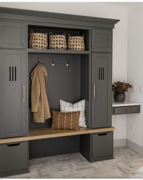 Mudroom Lockers With Charging Station, Drop Station Entryway, Roomba Storage Idea, Front Entry Storage, Roomba Garage, Mudroom Dropzone, Locker Inspiration, Rental Closet, Drop Zone Ideas