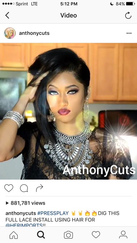 Anthony cuts Bobs Black Women, Anthony Cuts, Hair Color Grey Silver, Summer Bob, Cortes Bob, Aesthetic Female, Ladies Hairstyles, Shaved Side, Cotton Candy Hair