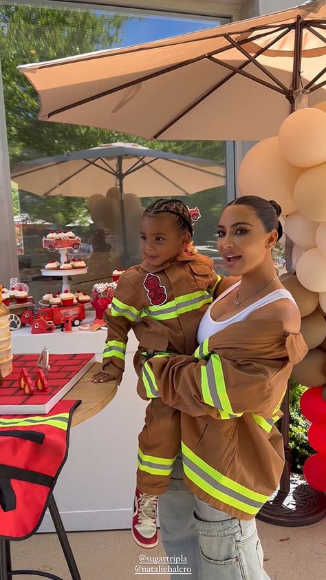 Psalm West, Kim Kardashian Son, 4th Birthday Party For Boys, True Thompson, Dream Kardashian, Fireman Party, Firetruck Birthday Party, Fireman Birthday, Firefighter Party