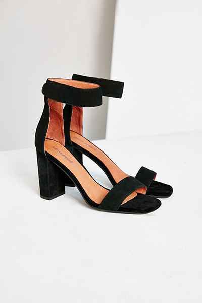 Black Heels Prom, Ankle Strap Chunky Heels, Heels Prom, Prom Heels, Prom Shoes, Black High Heels, Ankle Strap Heels, Awesome Stuff, Ankle Straps