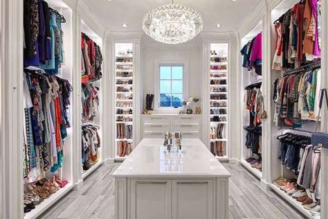 Home Decor Ideas & Design, DIY Projects, Gardening and Landscaping! All the decorating ideas and tips you need to make your home the perfect place! Master Closet Design, Make A Closet, Contemporary Closet, Closet Island, Dressing Room Closet, Walking Closet, Dream Closet Design, Walk In Closet Design, Luxury Closets Design